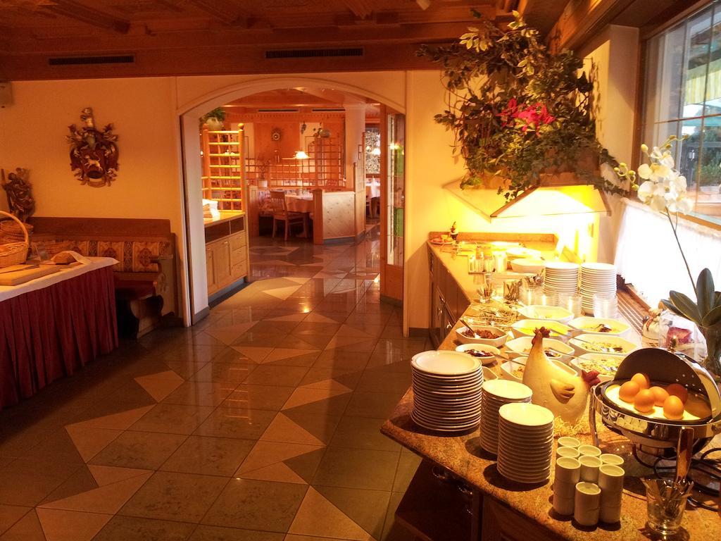 Hotel Garni Doris Castelrotto Kültér fotó